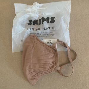 Skims Nude Face Mask